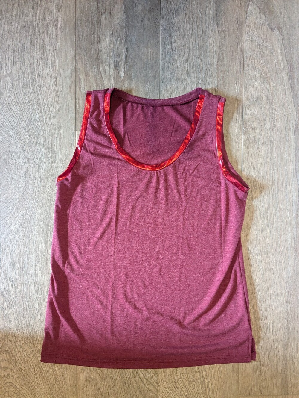Red Metallic Tank Top Medium NWoT
